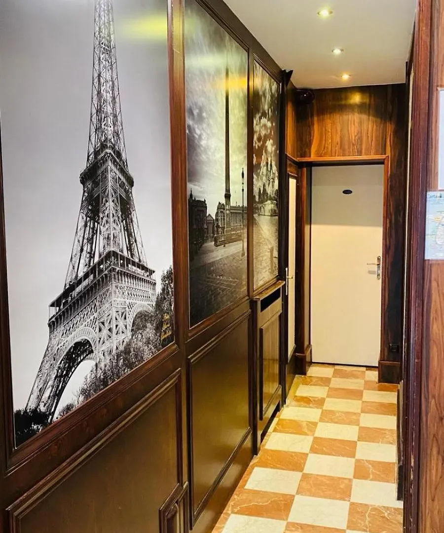 Hôtel Paris Gambetta 3*,
