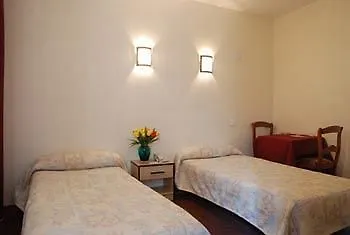 Hôtel Paris Gambetta Hotel